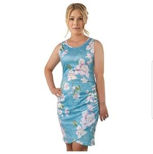 🆕️👗Sleeveless, Floral Print Dress w/ Ruching👗🌸